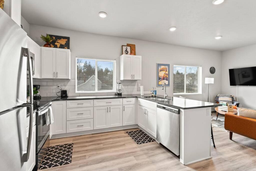 New 2 Bed 2 Bath Near Perry District And Dt Apartment Spokane Exterior foto